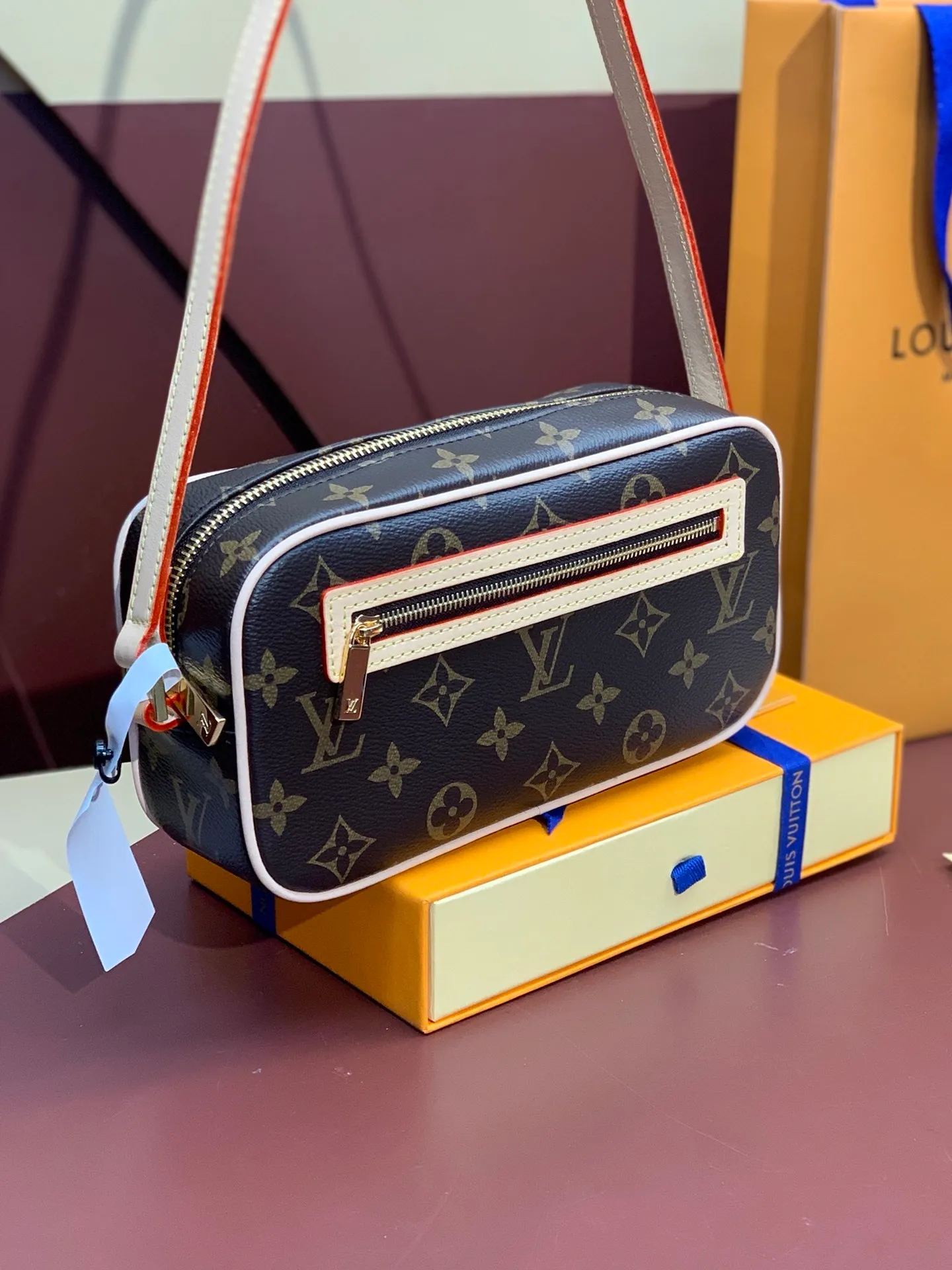 All Categories Official Website "Brand Women's Bags" Women's Bags 💙 LV 2025 New LV Crossbody Bag