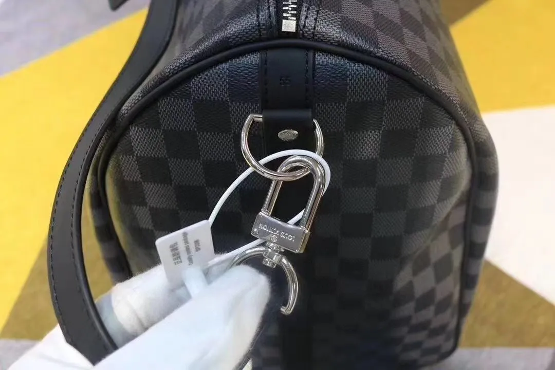 All categories Official website "Brand Women's Bags" Women's Bags 💙 LV fine imitation LV, high imitation LV bags, LV handbags, 2023 official latest version LV travel bag, LV bag factory, recommended bags, size: 55-25-30CM