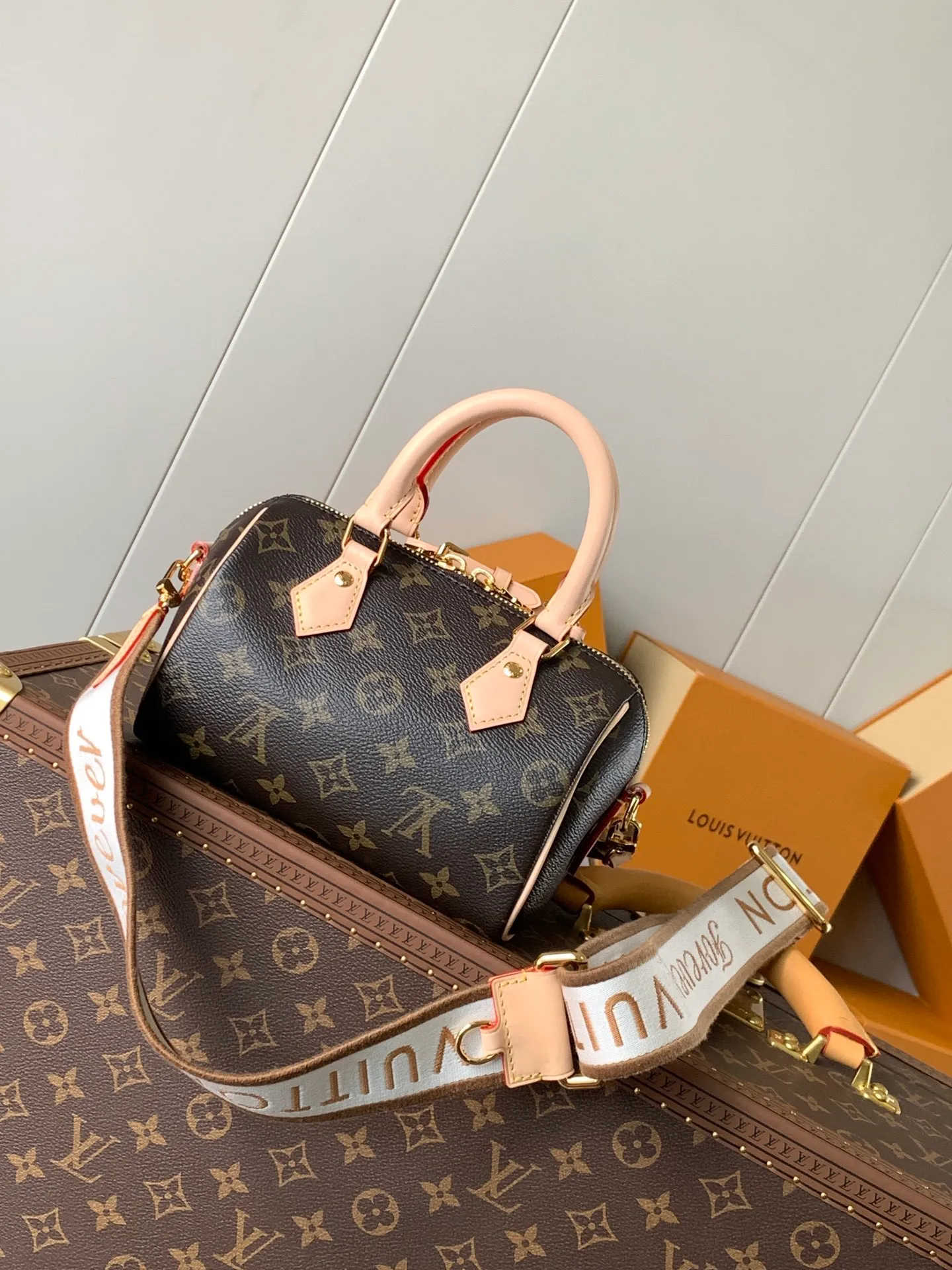 All Categories Official Website "Brand Women's Bags" Women's Bags 💙 LV 2025 New LV Crossbody Bag
