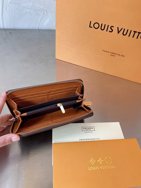 All categories Official website "Three-piece bag set" Three-piece set💖 LV 2023 new LV bag three-piece set wholesale