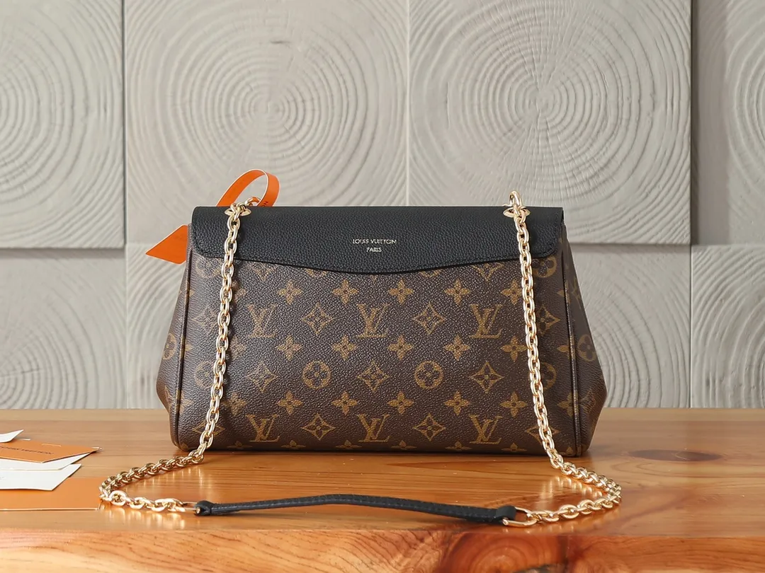 All Categories Official Website "Brand Women's Bags" Women's Bags 💙 LV LV 2026 New Crossbody Shoulder Bag