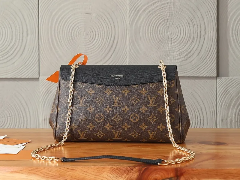 All Categories Official Website "Brand Women's Bags" Women's Bags 💙 LV LV 2026 New Crossbody Shoulder Bag