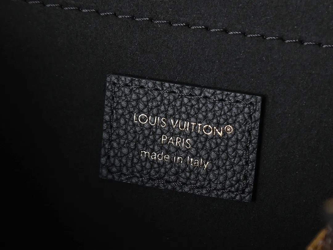 All Categories Official Website "Brand Women's Bags" Women's Bags 💙 LV LV 2026 New Crossbody Shoulder Bag