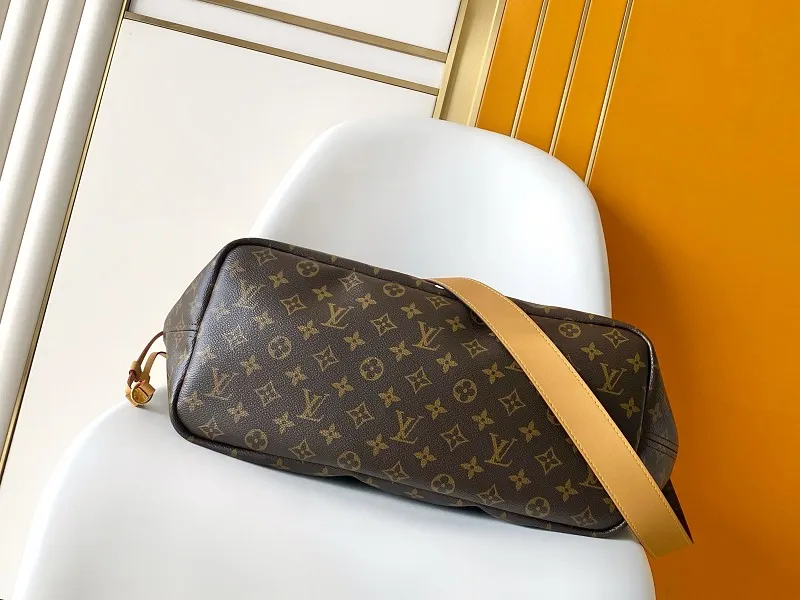 All categories Official website "Brand Women's Bags" Women's Bags 💙 LV 2026 new LV hand-held crossbody bag