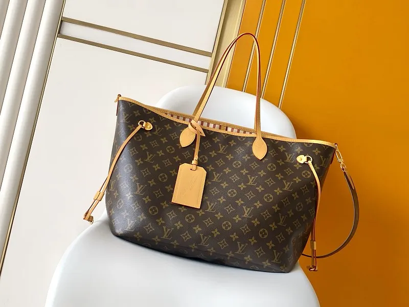 All categories Official website "Brand Women's Bags" Women's Bags 💙 LV 2026 new LV hand-held crossbody bag