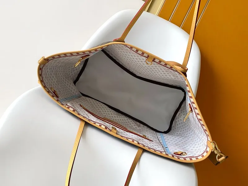 All categories Official website "Brand Women's Bags" Women's Bags 💙 LV 2026 new LV hand-held crossbody bag