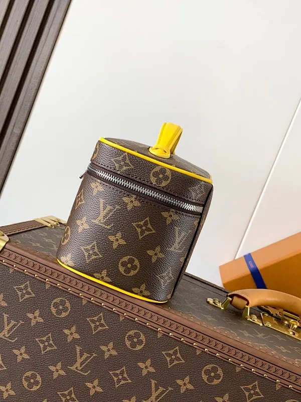 All Categories Official Website "Brand Women's Bags" Women's Bags 💙 LV 2025 New LV Crossbody Bag