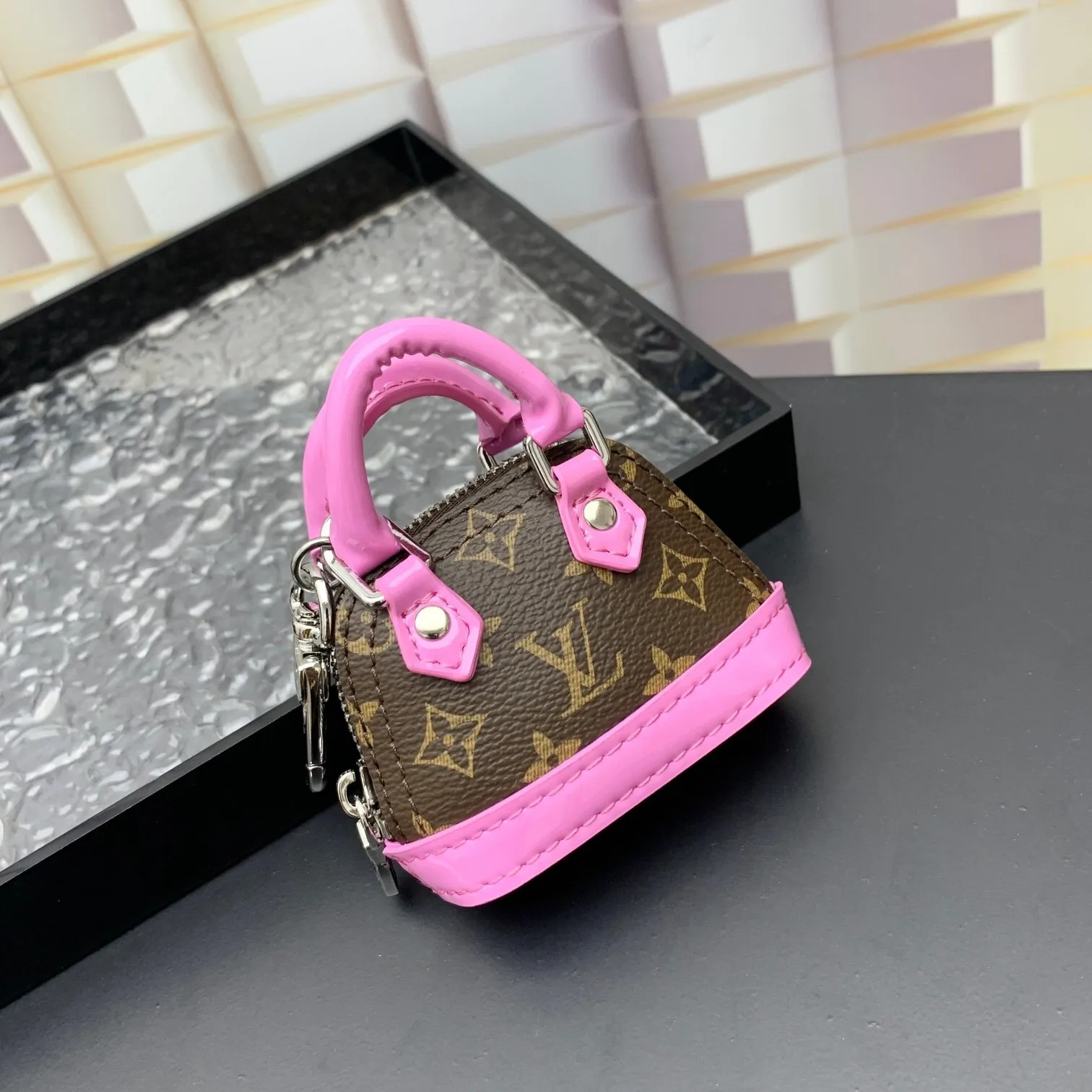 All Categories Official Website "Brand Women's Bags" Women's Bags 💙 LV 2025 New LV Crossbody Bag
