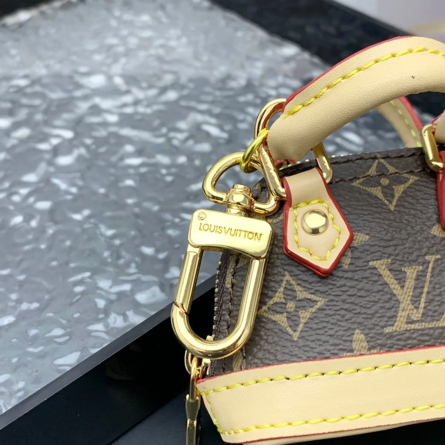 All Categories Official Website "Brand Women's Bags" Women's Bags 💙 LV 2025 New LV Crossbody Bag