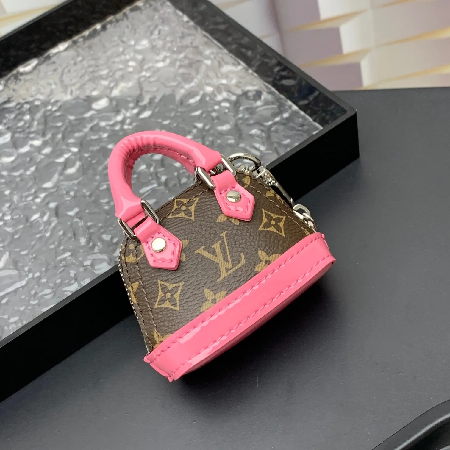 All Categories Official Website "Brand Women's Bags" Women's Bags 💙 LV 2025 New LV Crossbody Bag