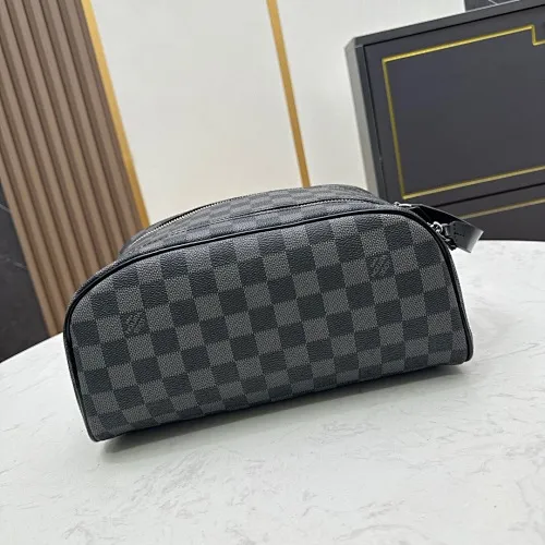 All categories Official website "Brand Women's Bags" Women's Bags 💙 LV 2024 official website new LV toiletry bag