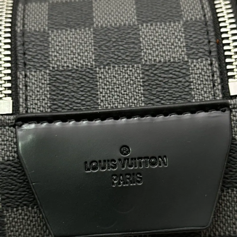 All categories Official website "Brand Women's Bags" Women's Bags 💙 LV 2024 official website new LV toiletry bag
