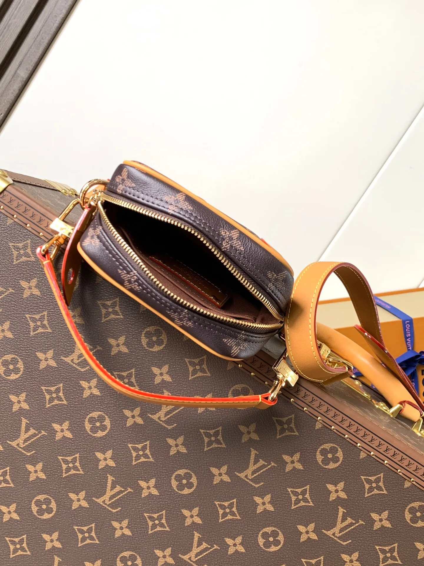 All Categories Official Website "Brand Women's Bags" Women's Bags 💙 LV 2025 New LV Crossbody Bag