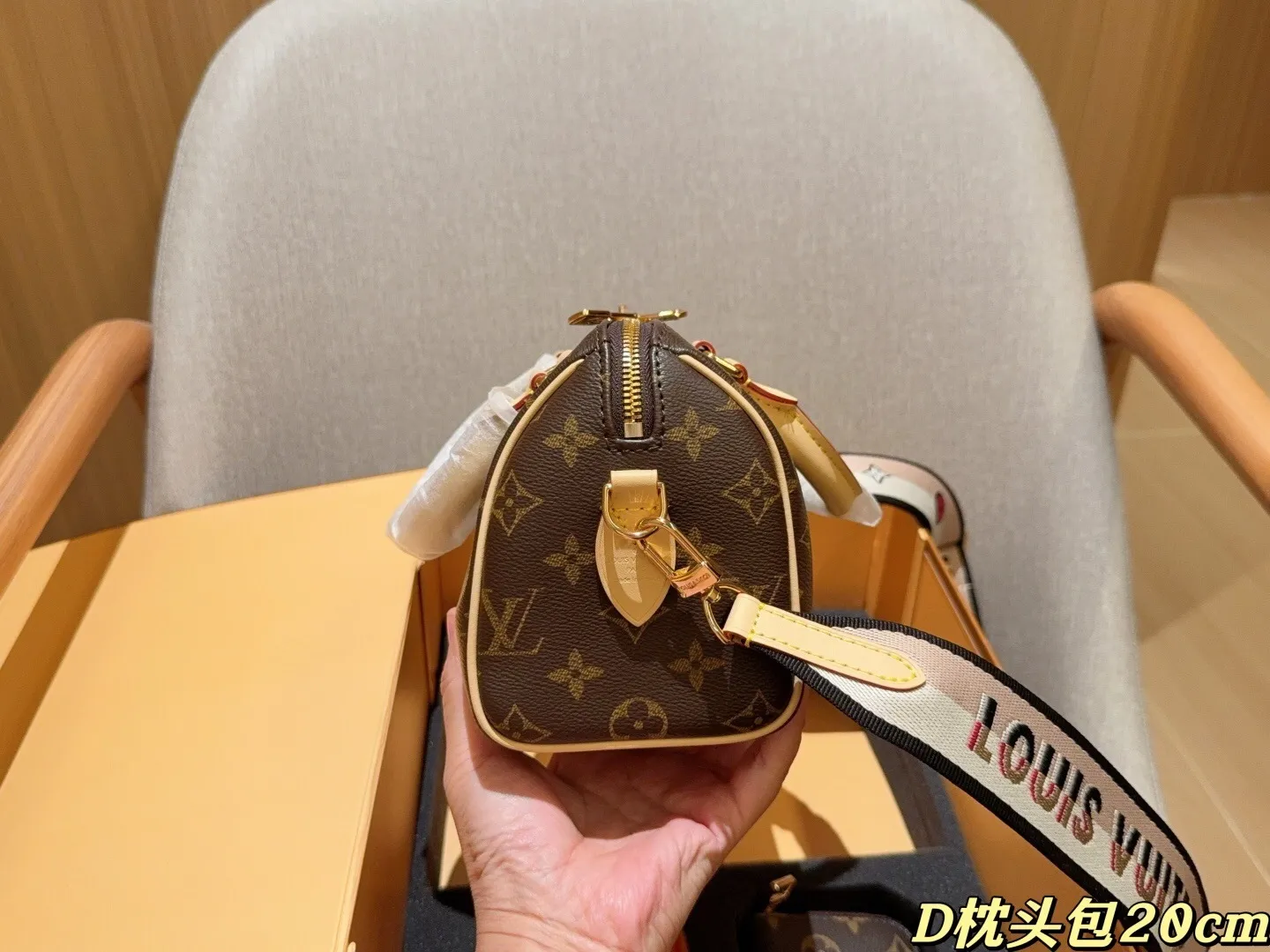All Categories Official Website "Brand Women's Bags" Women's Bags 💙 LV 025 New LV Set Classic 20cm Pillow Bag