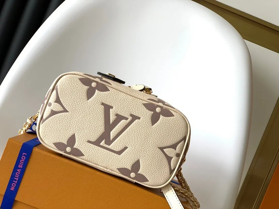 All Categories Official Website "Brand Women's Bags" Women's Bags 💙 LV 2025 New LV Crossbody Bag