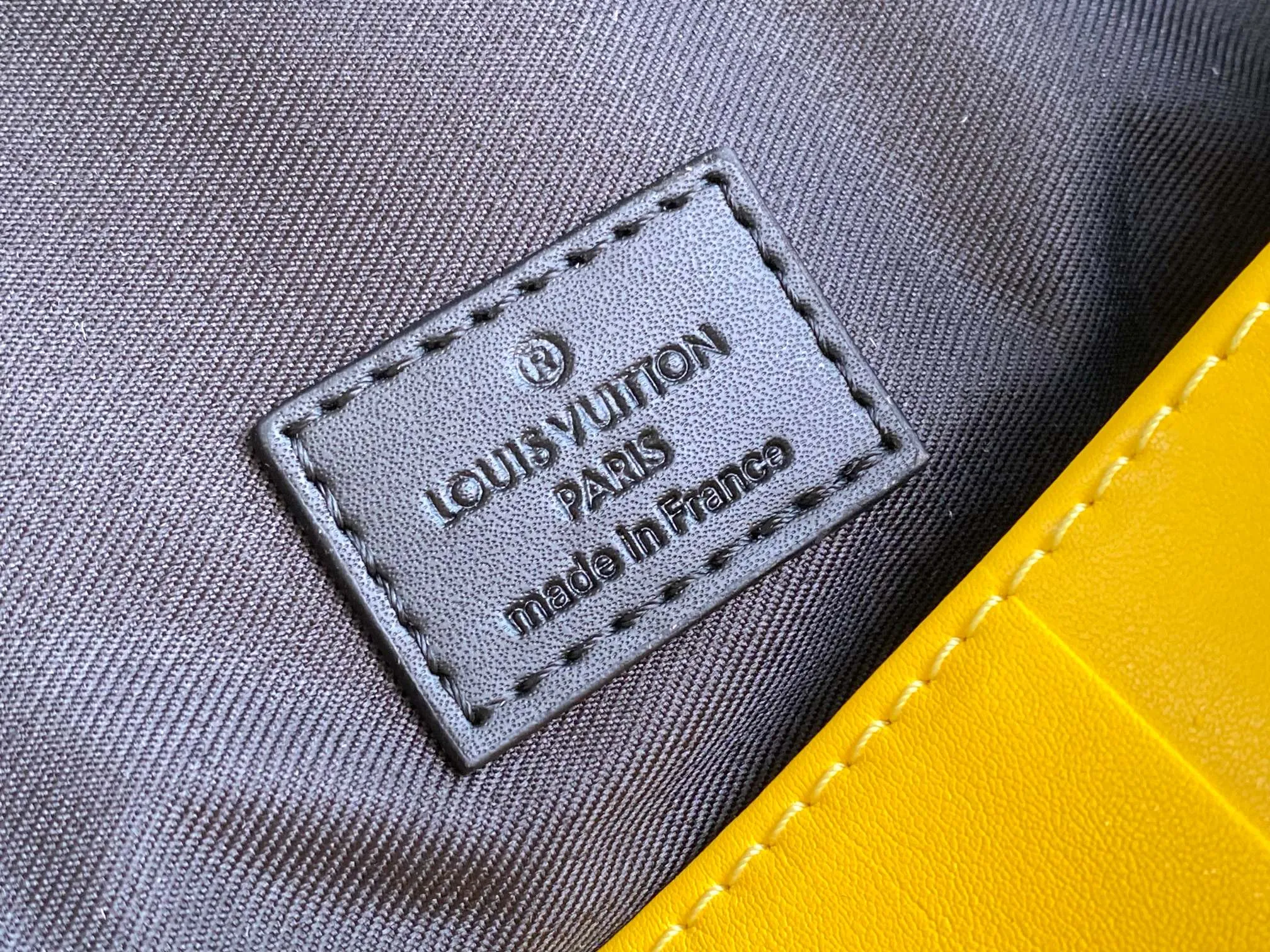All categories 💚 Authentic bags 💚 LV LV classic backpack