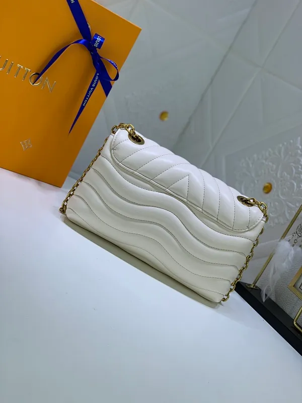 All Categories Official Website "Brand Women's Bags" Women's Bags 💙 LV 2023 New LV Crossbody Bag