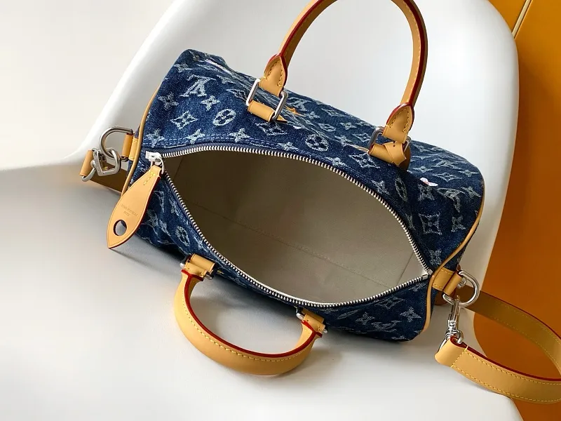 All categories Official website "Brand Women's Bags" Women's Bags 💙 LV 2026 new LV hand-held crossbody bag