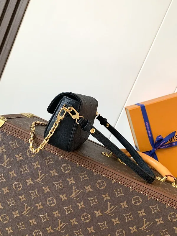 All Categories Official Website "Brand Women's Bags" Women's Bags 💙 LV 2026 Official Website New LV Crossbody Bag