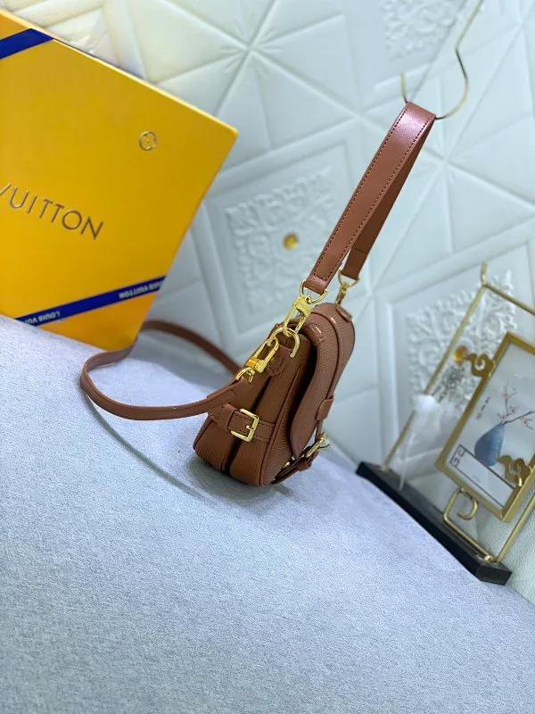 All Categories Official Website "Brand Women's Bags" Women's Bags 💙 LV 2024 New LV Crossbody Bag