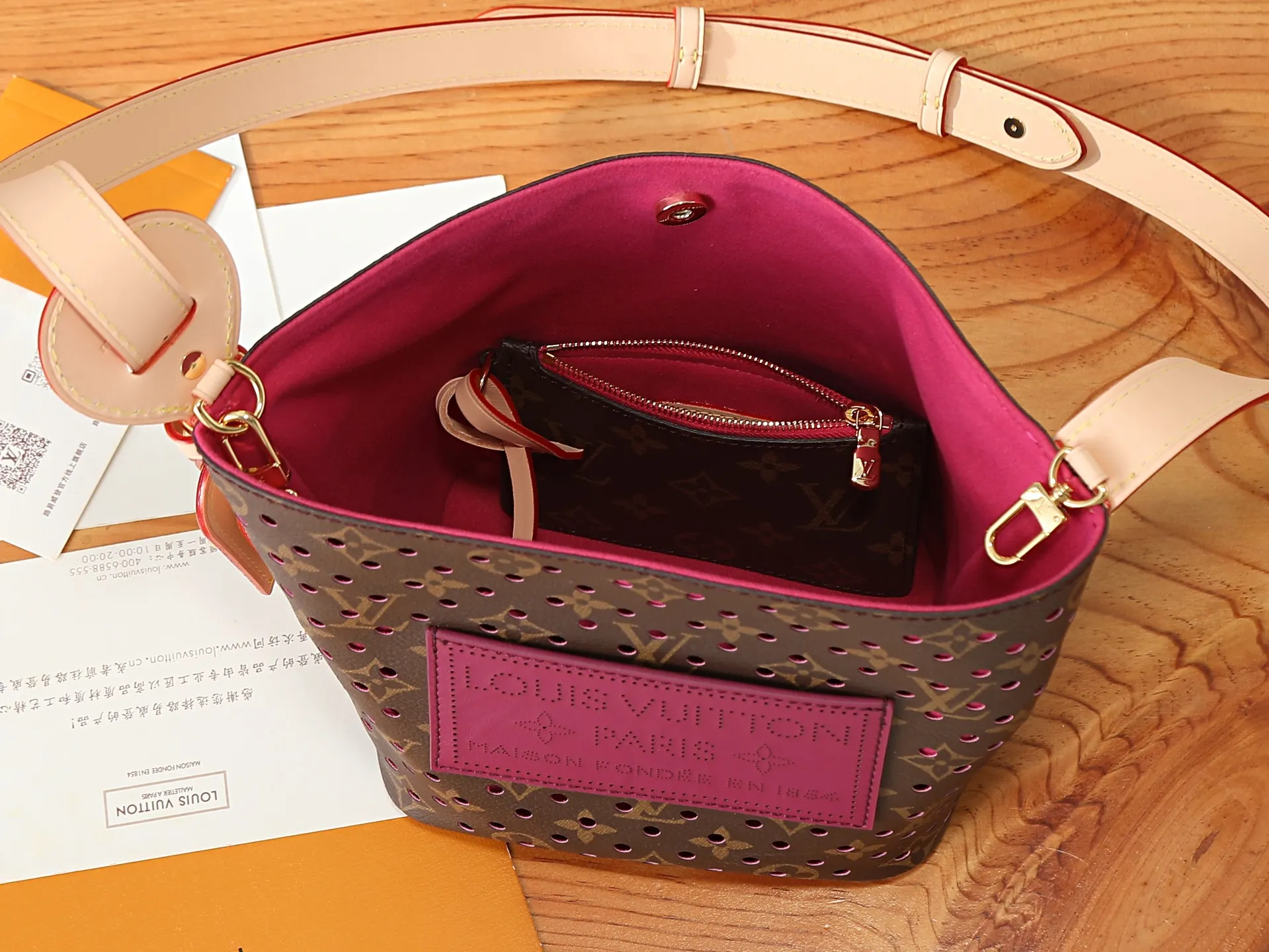 All Categories Official Website "Brand Women's Bags" Women's Bags 💙 LV LV 2026 New Crossbody Shoulder Bag