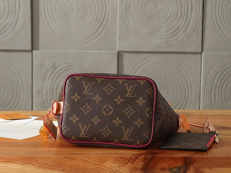 All Categories Official Website "Brand Women's Bags" Women's Bags 💙 LV LV 2026 New Crossbody Shoulder Bag