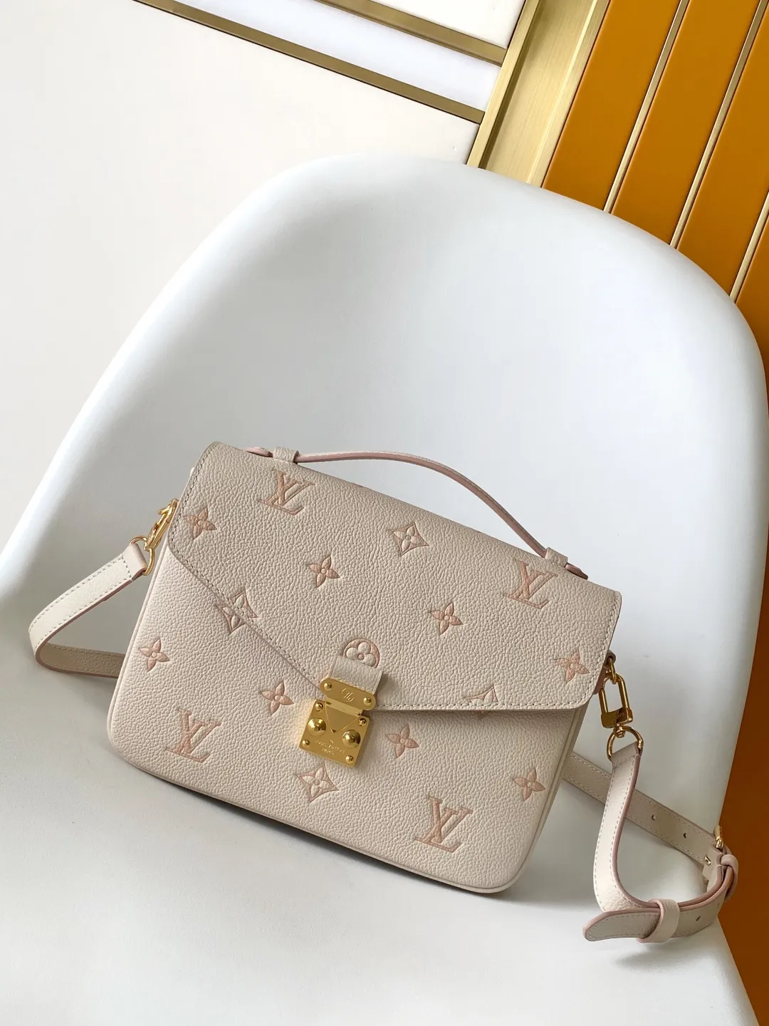 All Categories Official Website "Brand Women's Bags" Women's Bags 💙 LV 2026 New LV Crossbody Bag