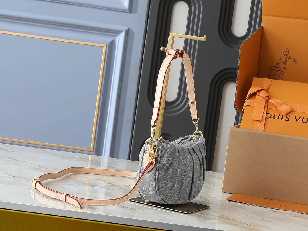 All Categories Official Website "Brand Women's Bags" Women's Bags 💙 LV 2025 New LV Crossbody Bag
