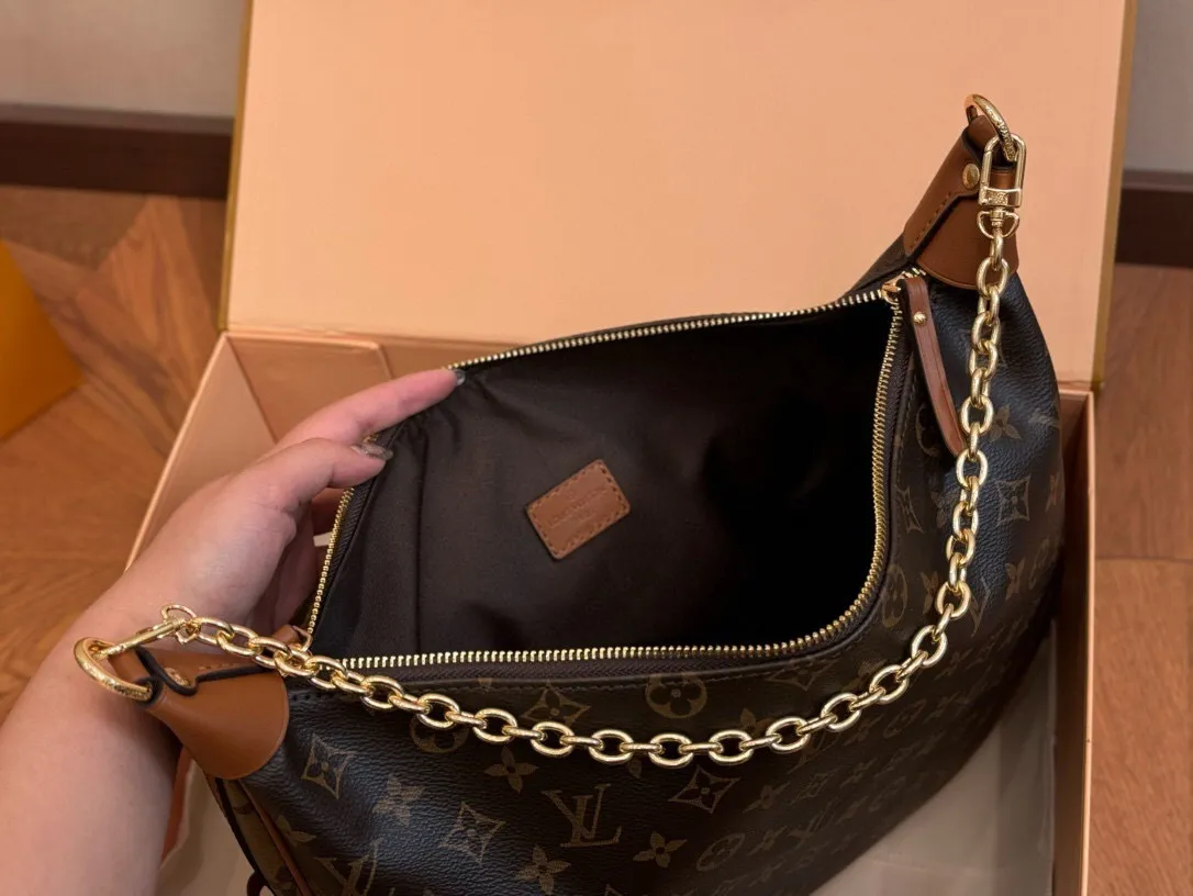 All categories Official website "Brand Women's Bags" Women's Bags 💙 LV 2024 official website new LV armpit bag