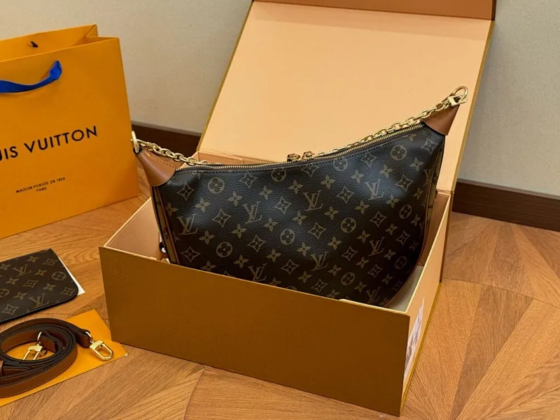 All categories Official website "Brand Women's Bags" Women's Bags 💙 LV 2024 official website new LV armpit bag