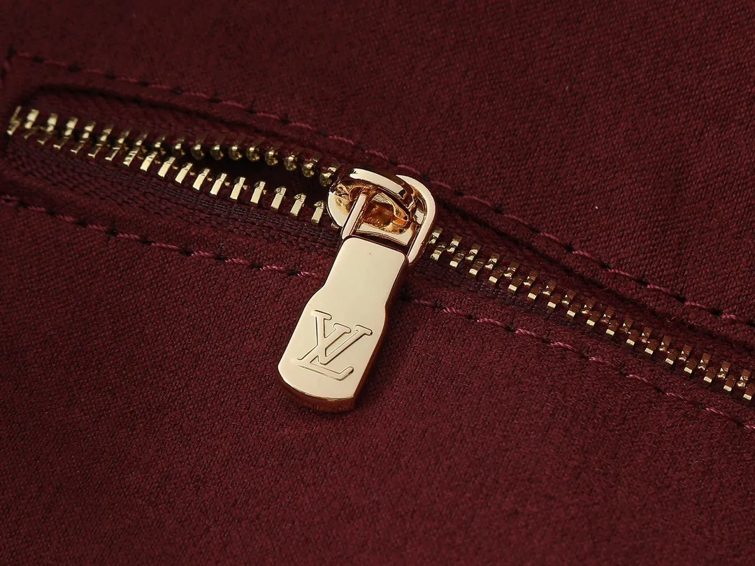 All Categories Official Website "Brand Women's Bags" Women's Bags 💙 LV 2025 New LV Crossbody Bag