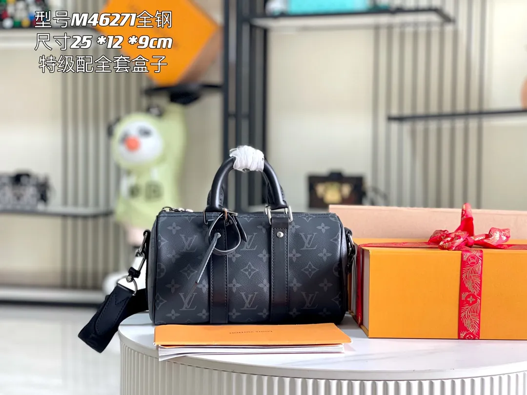 All Categories 💚 Authentic Grade Bags 💚 LV 2026 New LV Top Replica Crossbody Shoulder Bag