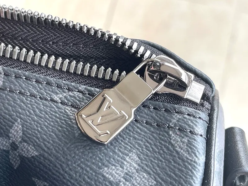 All Categories 💚 Authentic Grade Bags 💚 LV 2026 New LV Top Replica Crossbody Shoulder Bag