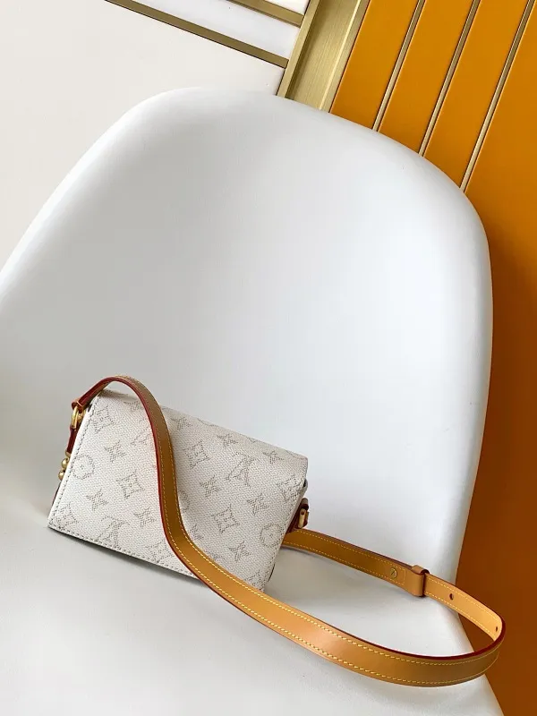 All Categories Official Website "Brand Women's Bags" Women's Bags 💙 LV 2025 New LV Crossbody Bag