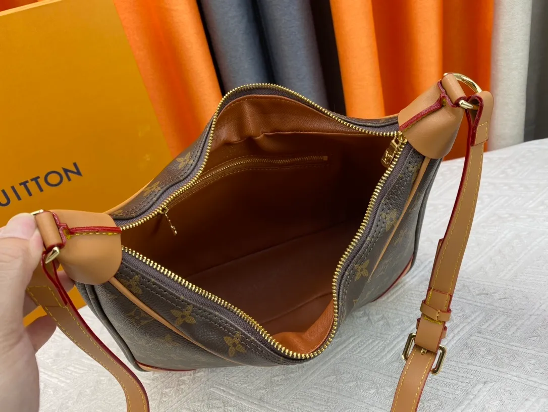 All Categories Official Website "Brand Women's Bags" Women's Bags 💙 LV 2023 New LV Crossbody Bag