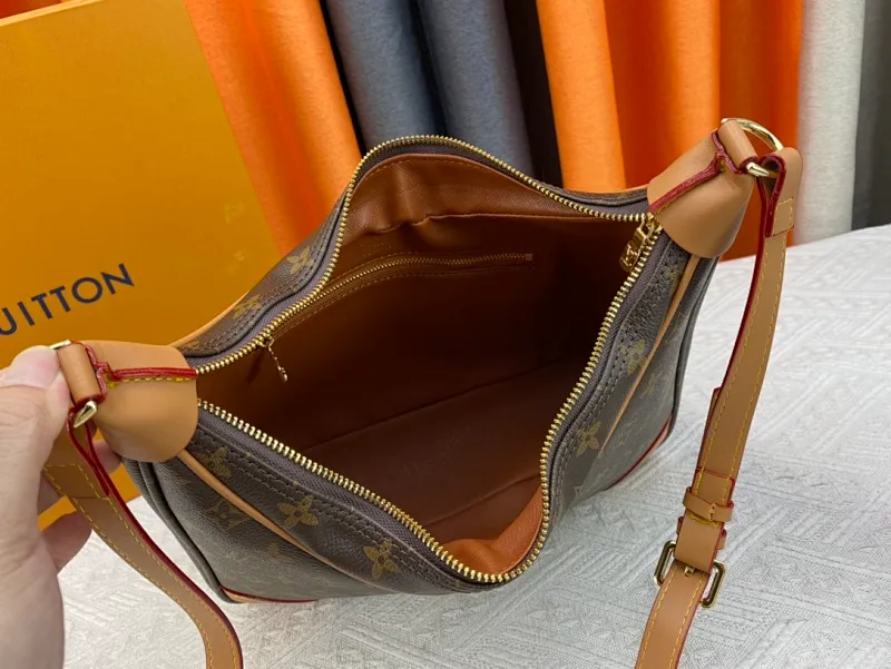 All Categories Official Website "Brand Women's Bags" Women's Bags 💙 LV 2023 New LV Crossbody Bag