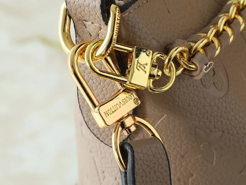 All Categories Official Website "Brand Women's Bags" Women's Bags 💙 LV 2025 New LV Crossbody Bag