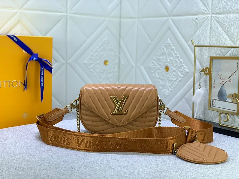 All Categories Official Website "Brand Women's Bags" Women's Bags 💙 LV Upgraded Original Multi Pochette New Wave handbags are made of smooth and soft quilted calf leather, dynamic design, adjustable shoulder straps, distressed gold metal accessories, bronze gold chain inscriptions and striped jacquard shoulder straps, etc. Provide multiple carrying methods, the coin-shaped round bag on the shoulder strap can be