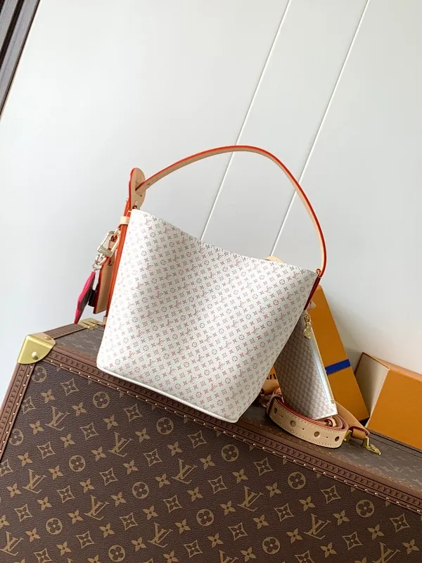 All Categories Official Website "Brand Women's Bags" Women's Bags 💙 LV 2025 New LV Crossbody Bag