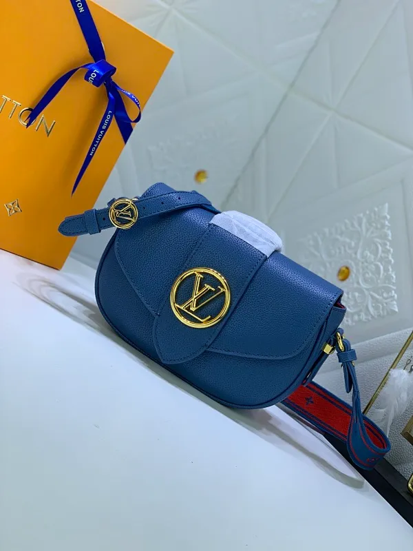 All Categories Official Website "Brand Women's Bags" Women's Bags 💙 LV Pont9 pebbled messenger bag LV PONT 9 SOF, injects an elegant atmosphere with the LV Circle logo derived from the brand archives. Monogram flower clusters are hidden under the flap, and Monogram flowers bloom on the shoulder straps. Medium size 25x17.5