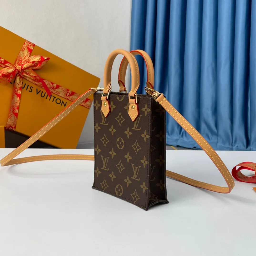 All Categories Official Website "Brand Women's Bags" Women's Bags 💙 LV 2024 New LV Crossbody Bag