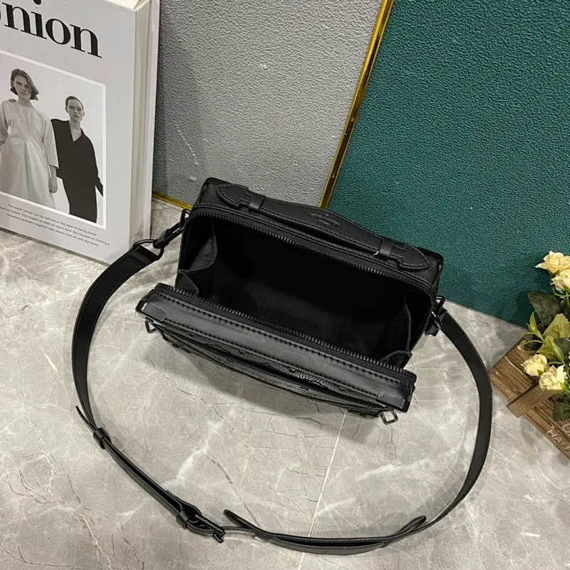 All Categories Official Website "Brand Women's Bags" Women's Bags 💙 LV 2023 New LV Crossbody Bag
