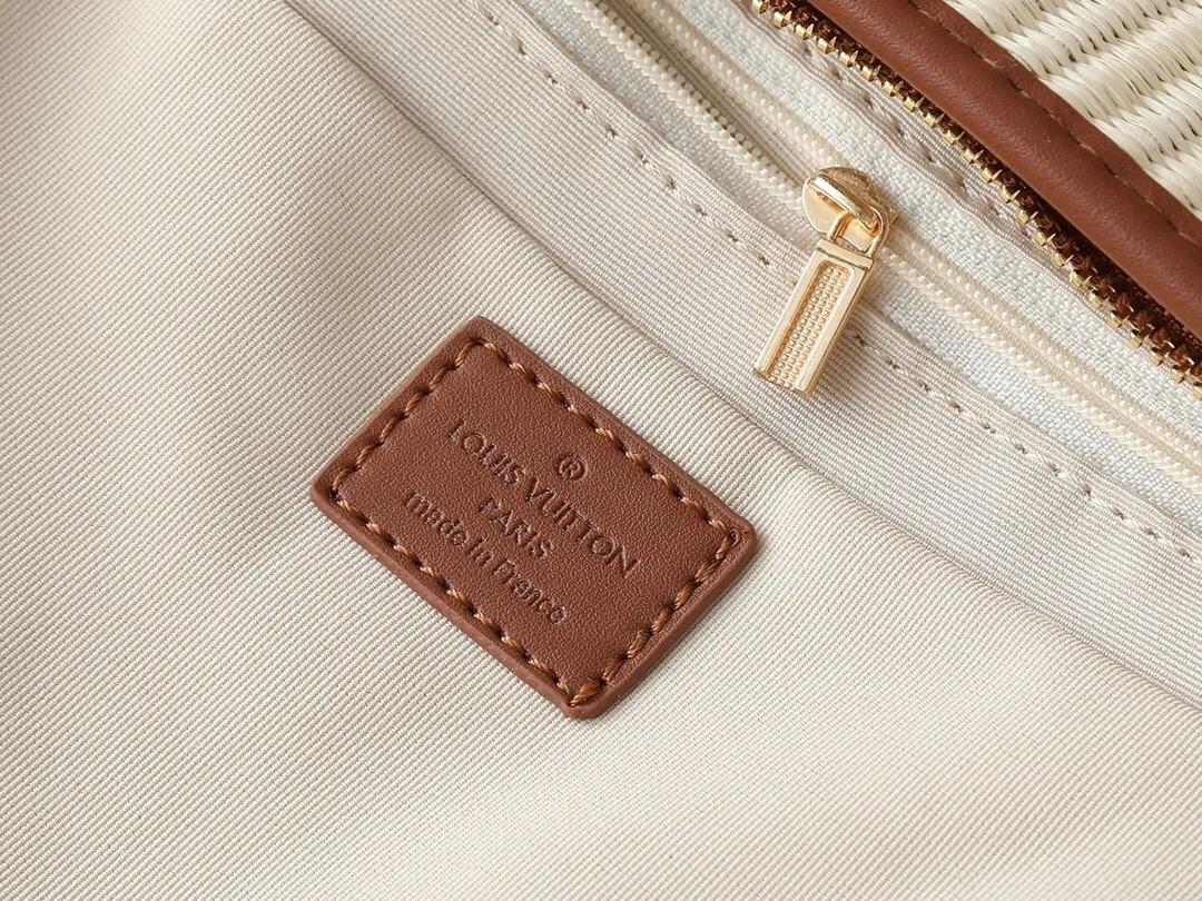All Categories Official Website "Brand Women's Bags" Women's Bags 💙 LV 2025 New LV Crossbody Bag
