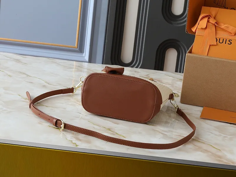All Categories Official Website "Brand Women's Bags" Women's Bags 💙 LV 2025 New LV Crossbody Bag