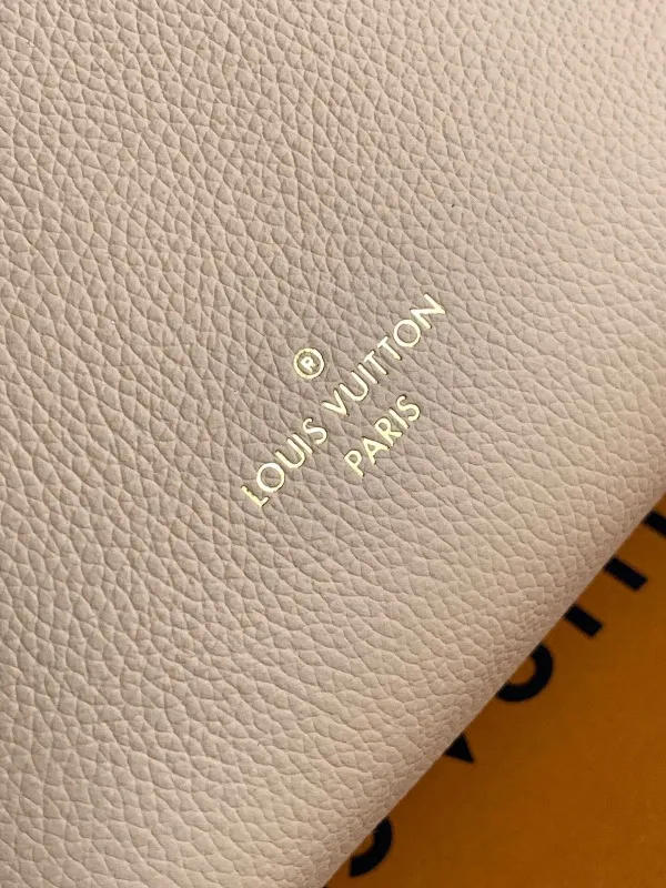 All Categories Official Website "Brand Women's Bags" Women's Bags 💙 LV 2025 New LV Crossbody Bag