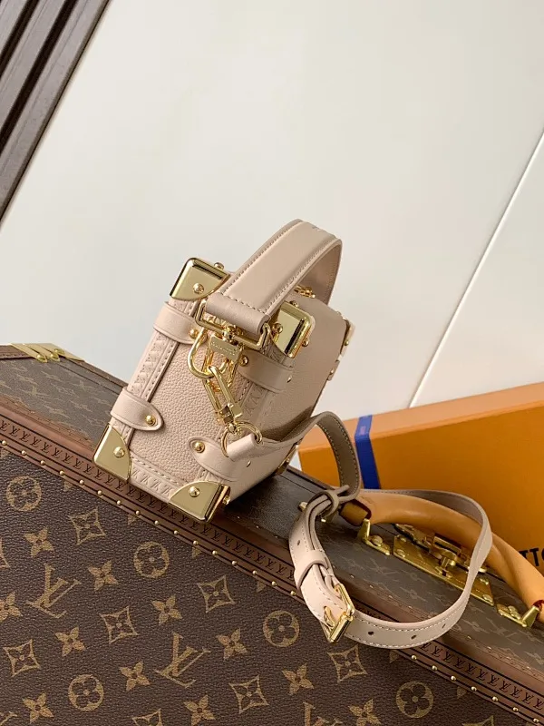 All Categories Official Website "Brand Women's Bags" Women's Bags 💙 LV 2025 New LV Crossbody Bag