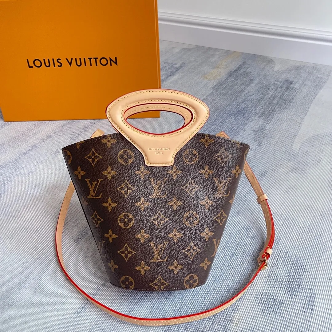 All Categories Official Website "Brand Women's Bags" Women's Bags 💙 LV 2025 New LV Crossbody Bag