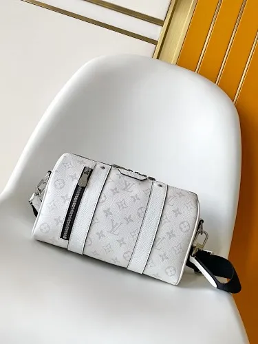 All Categories Official Website "Brand Women's Bags" Women's Bags 💙 LV 2026 New LV Crossbody Bag