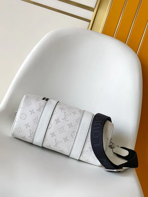 All Categories Official Website "Brand Women's Bags" Women's Bags 💙 LV 2026 New LV Crossbody Bag