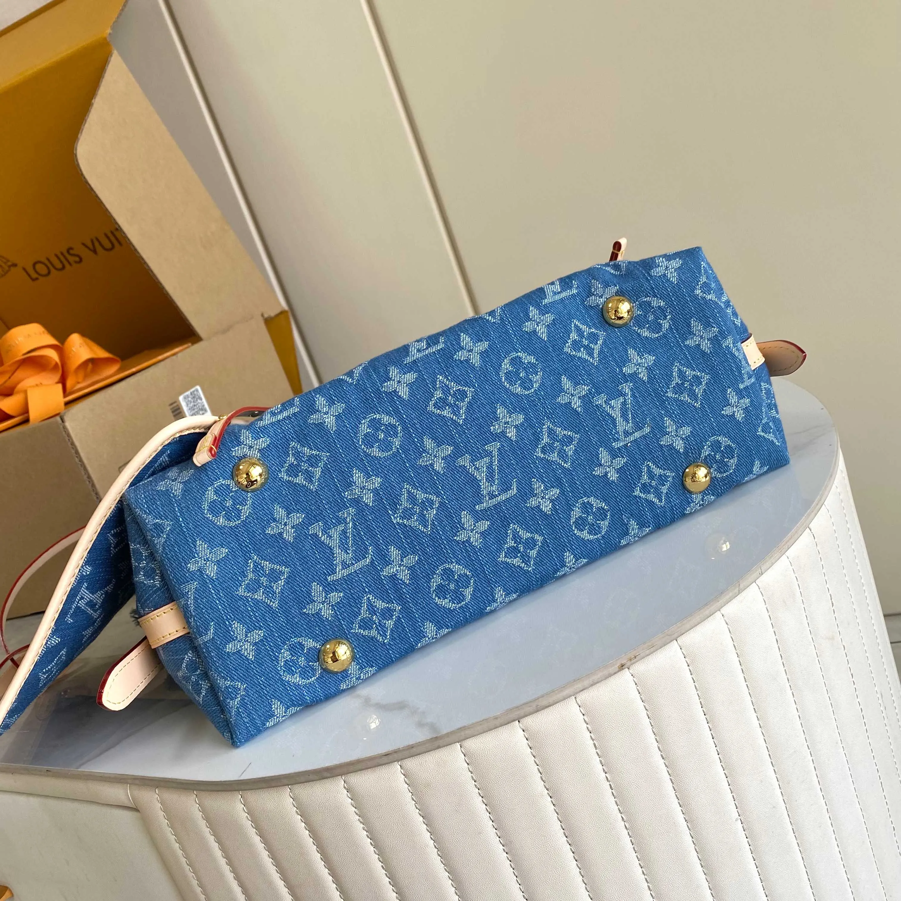 All Categories Official Website "Brand Women's Bags" Women's Bags 💙 LV LV 2026 New Underarm Shoulder Bag